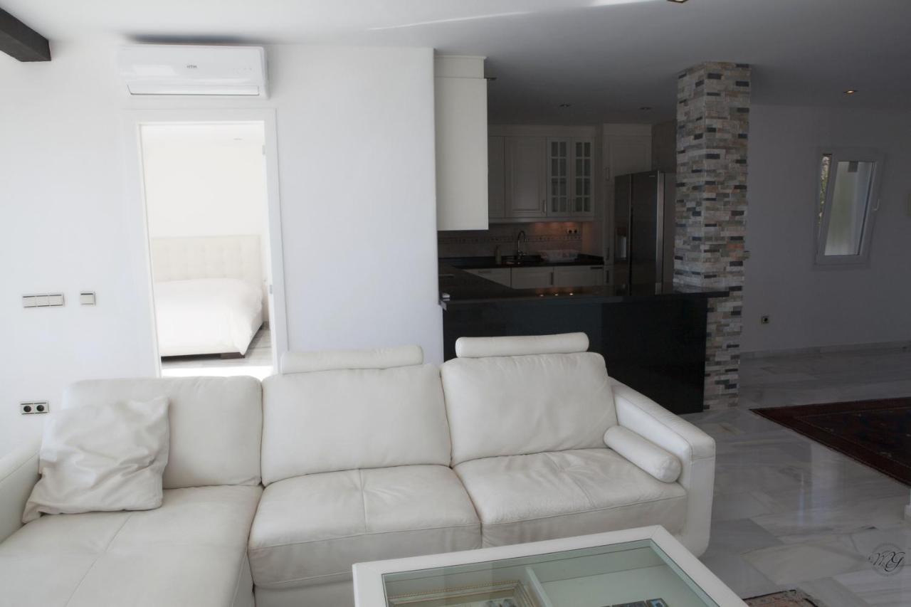 Luxury Puerto Banus Penthouse With Parking & Wi-Fi Leilighet Marbella Eksteriør bilde