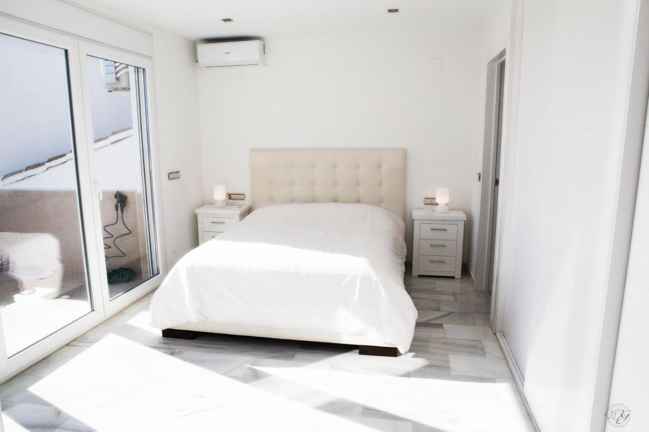 Luxury Puerto Banus Penthouse With Parking & Wi-Fi Leilighet Marbella Eksteriør bilde