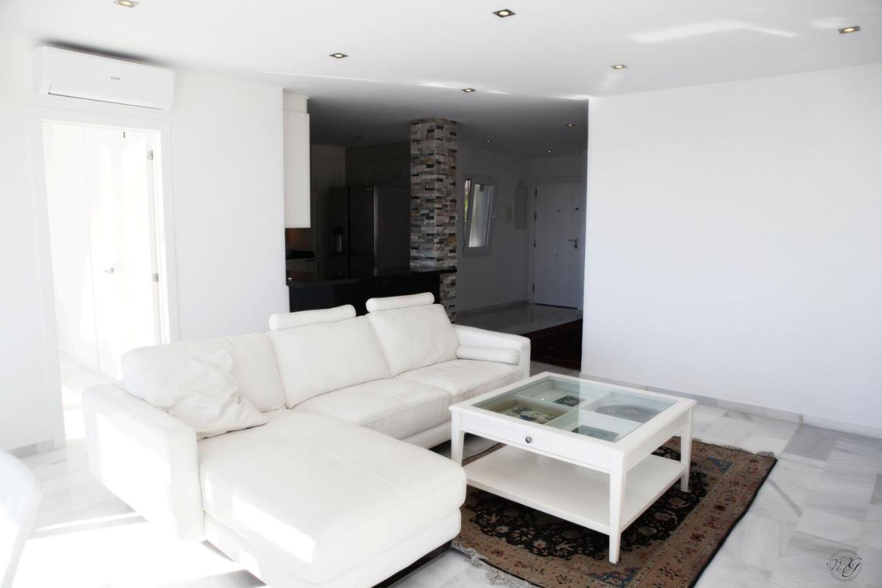 Luxury Puerto Banus Penthouse With Parking & Wi-Fi Leilighet Marbella Eksteriør bilde