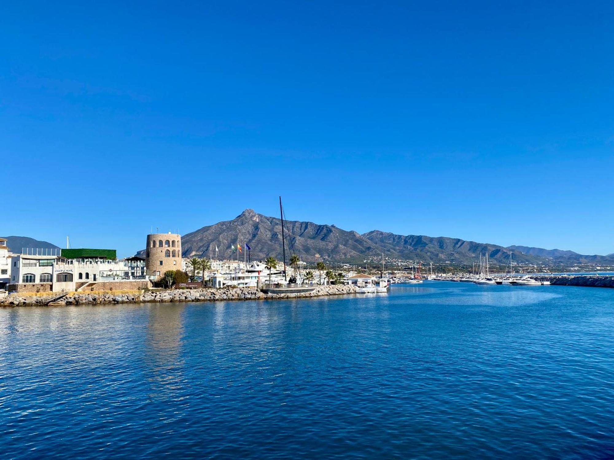 Luxury Puerto Banus Penthouse With Parking & Wi-Fi Leilighet Marbella Eksteriør bilde
